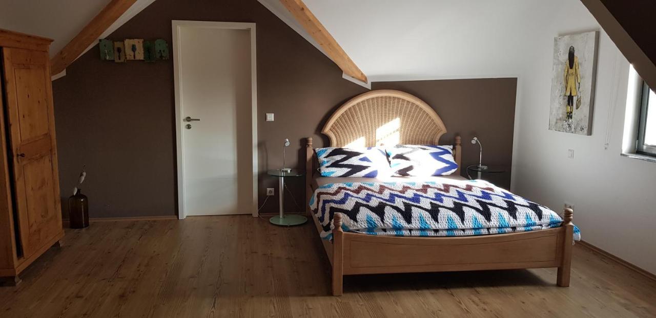 Appartement Weingut Schunck à Leinsweiler Extérieur photo